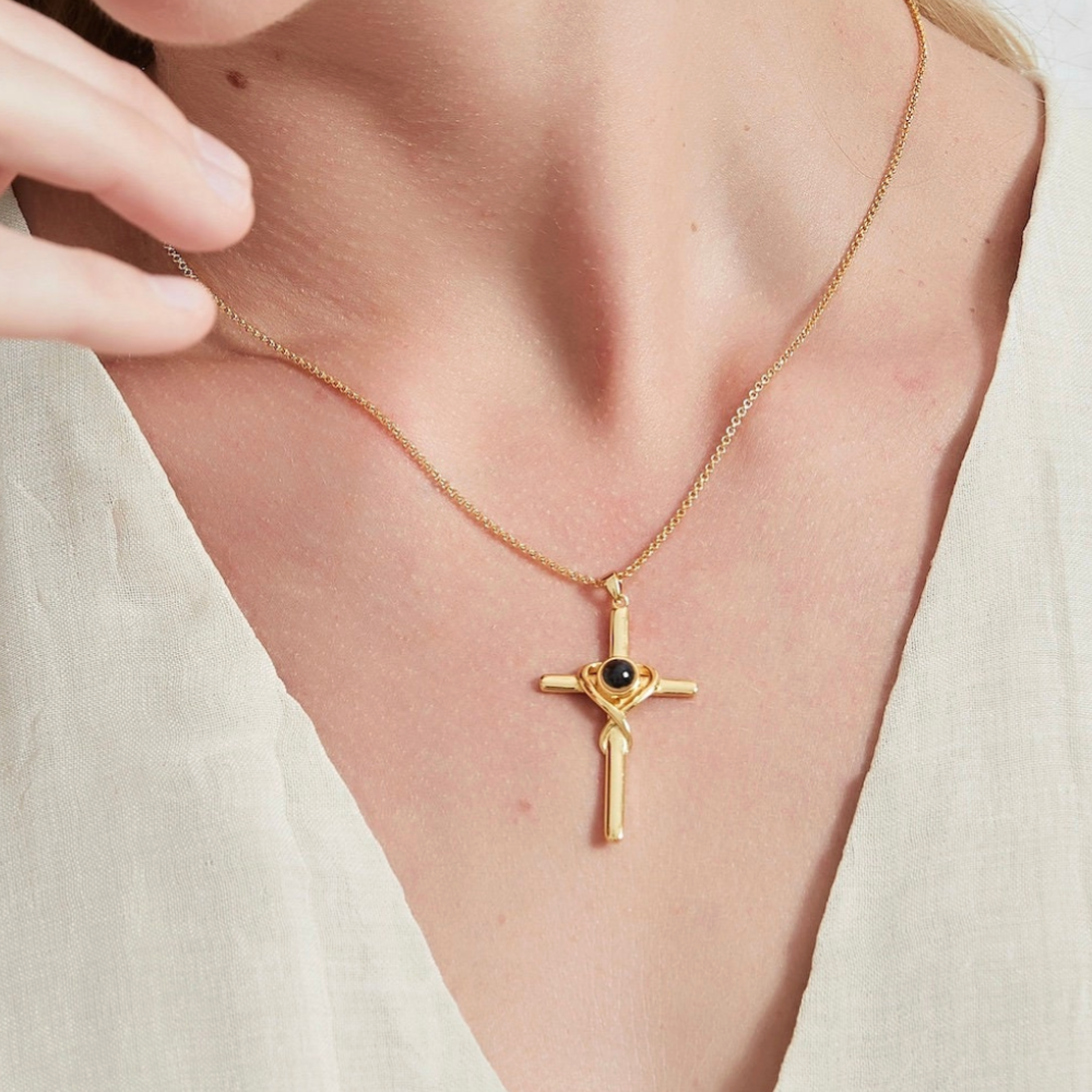 Lorawish Cross Projection Necklace