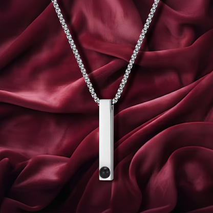 Lorawish Men’s Vertical Bar Projection Necklace