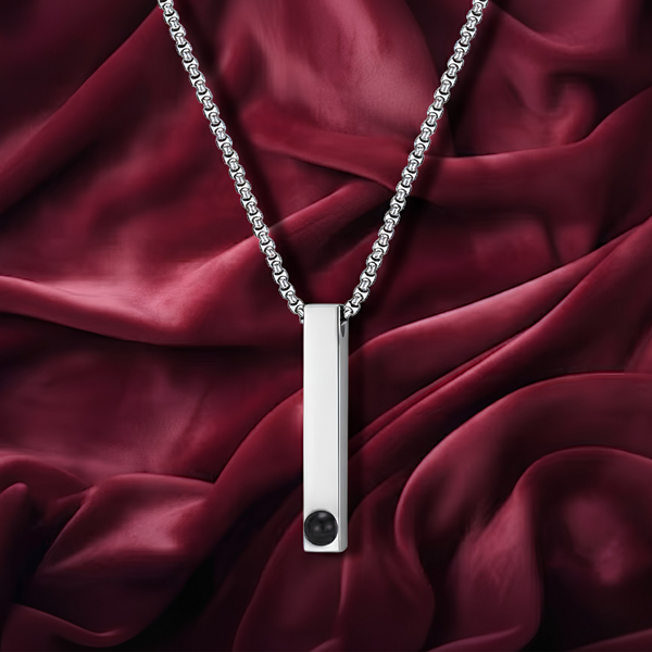 Lorawish Men’s Vertical Bar Projection Necklace
